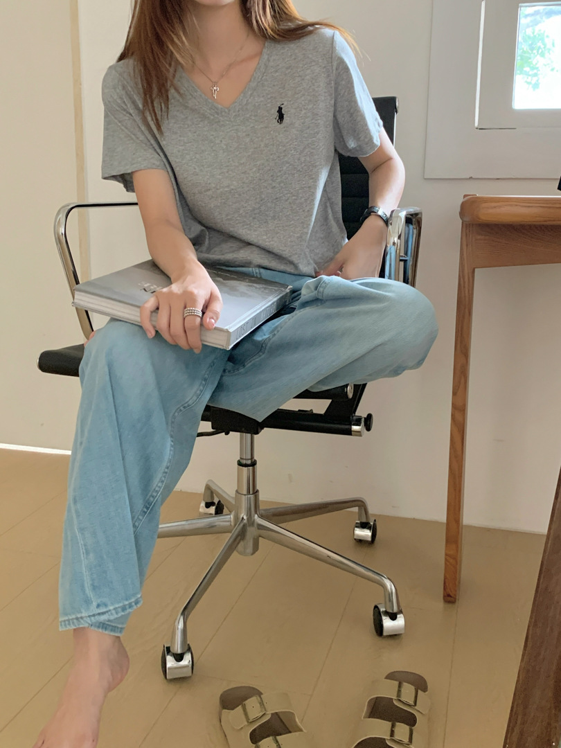 GAGD Korean-style V-neck embroidered short-sleeved T-shirt for women, a cool summer snowflake cotton loose casual top T-shirt pic 9