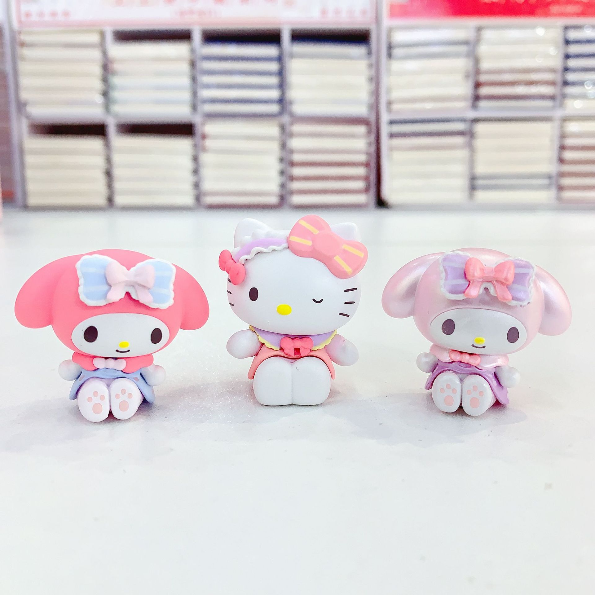 Officially authorized Sanrio Cute Bean Series Sweet Bud Love Blind Box Ornaments, trendy and cute figurine ornaments as gifts pic 21