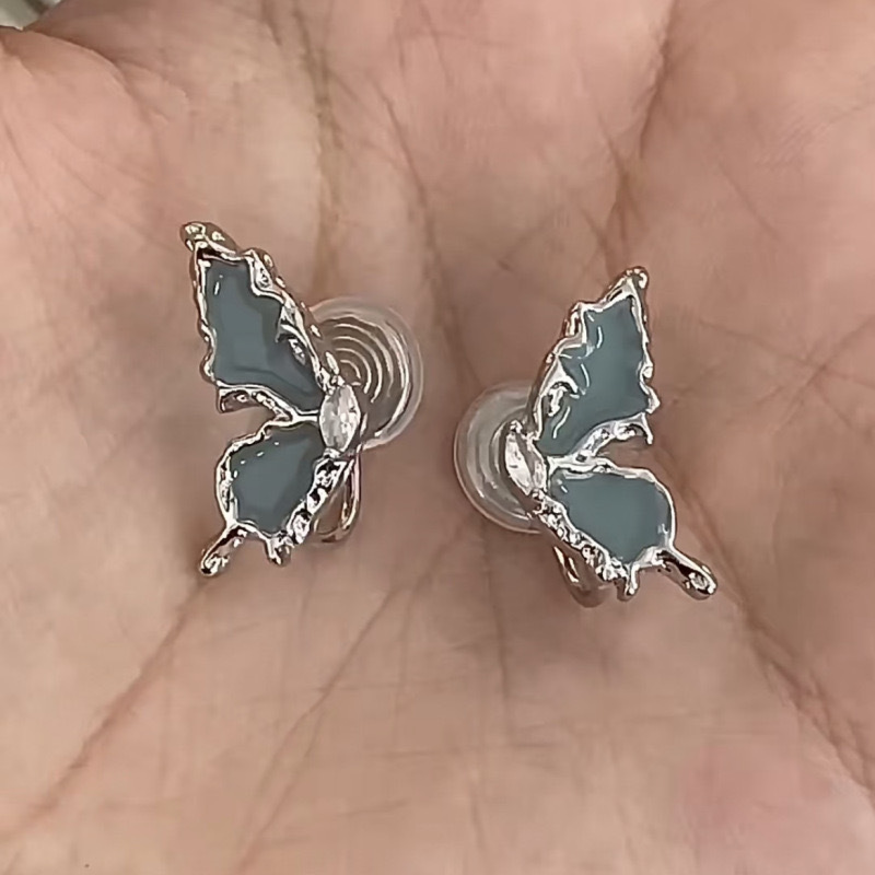 Sweet and cool girl, asymmetrical smog blue butterfly ear clips, niche style, high-end feel, simple and light luxury, no ear piercings earrings pic 2