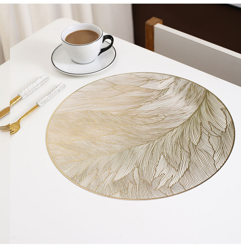 跨境热销羽毛餐垫防水防油PVC烫金花瓶垫高级感轻奢可水洗隔热垫详情6