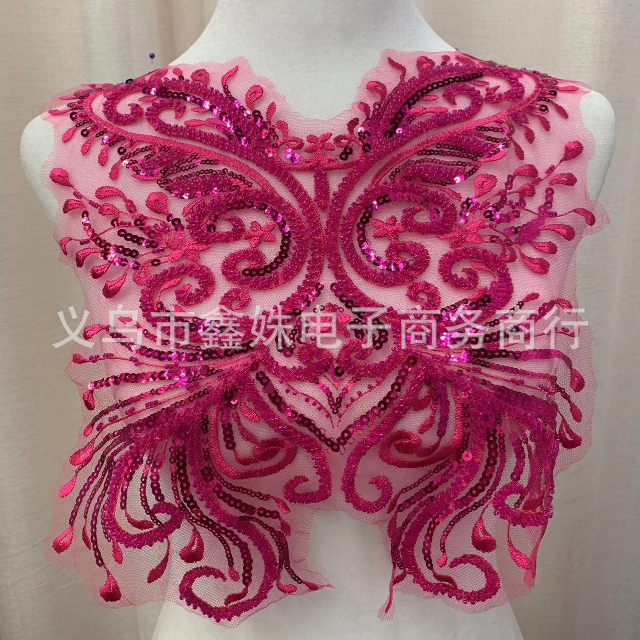 New DIY accessories are available for flower-patterned brooches, beaded tubes, sequins and dance-style clothing pic 9