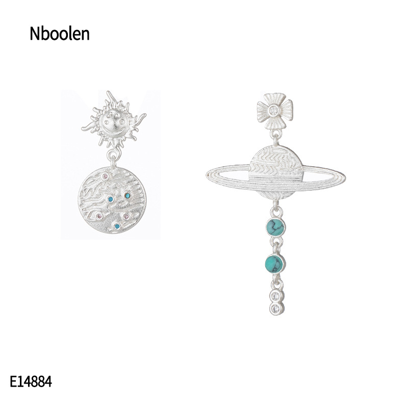The classic Saturn pendant stud earrings from Bai Ling Accessories are versatile and personalized for women. They are the same as the light luxury full-diamond earrings worn by celebrities pic 6