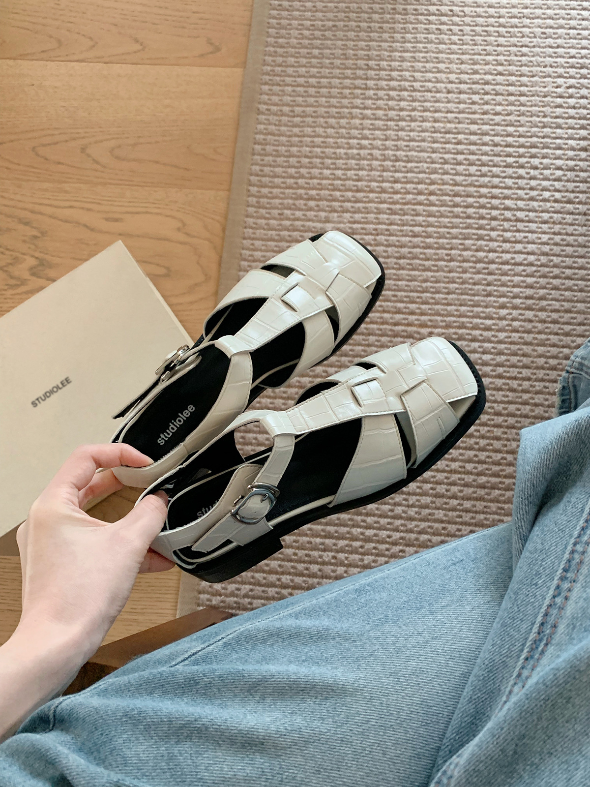 葡萄妈同款~罗马风编织设计方头镂空包头软面小粗跟凉鞋女夏详情4