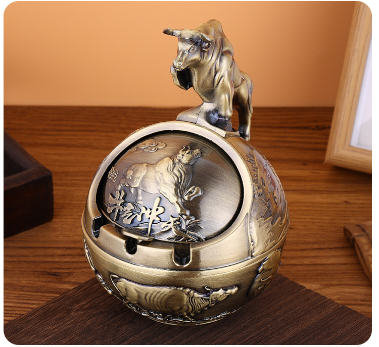 欧式金属十二生肖大号烟灰缸家用带盖复古防风防灰防摔办公室烟缸详情16