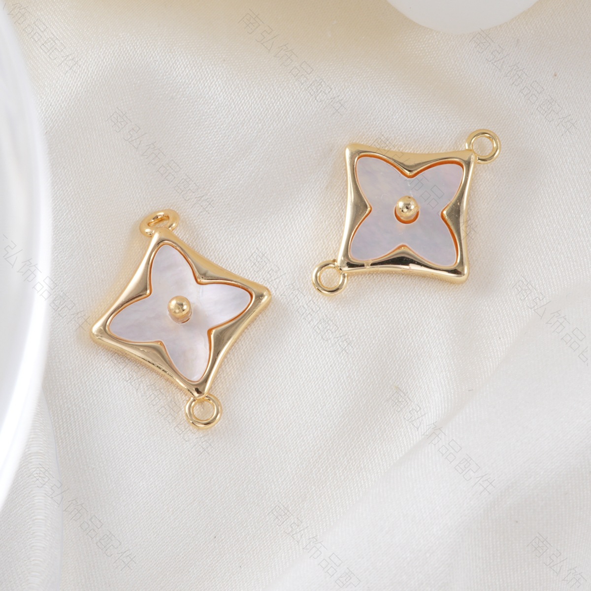 Copper-plated 18k gold color retention inlaid white shell four-leaf clover connection buckle bracelet, necklace clasp, DIY jewelry accessories pic 2