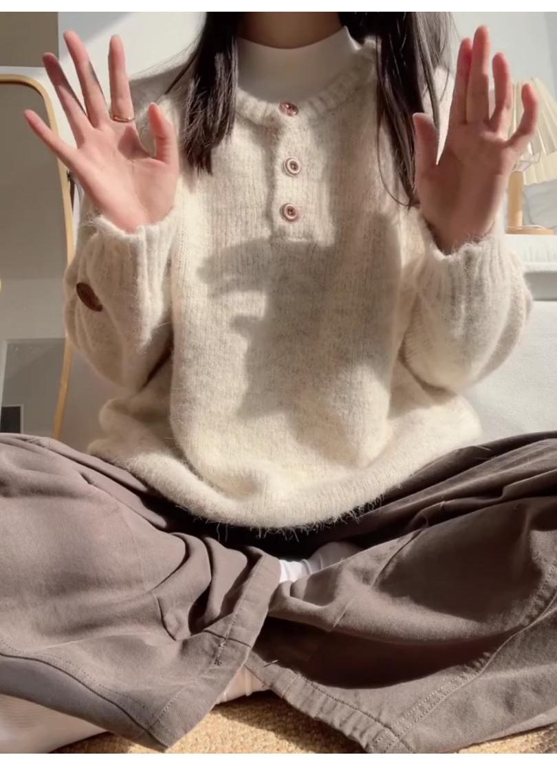 Large-sized thickened soft and sticky sweater for women, semi-open-neck button knitted sweater for autumn and winter, loose inner layer with long-sleeved lazy top pic 6