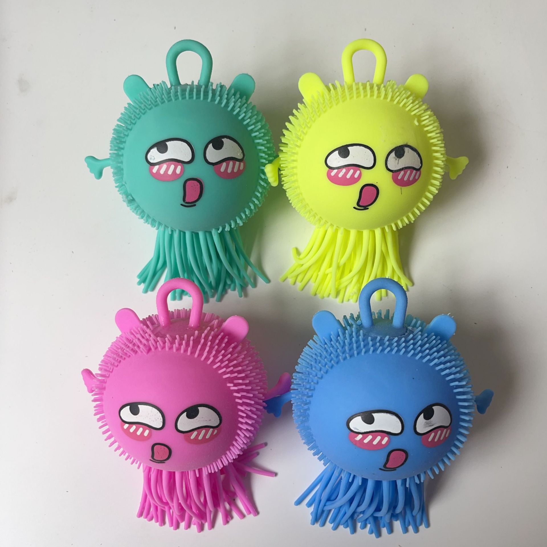 卡通充气闪光吊绳毛毛球发光玩具地推礼品地摊夜市现货led灯详情7