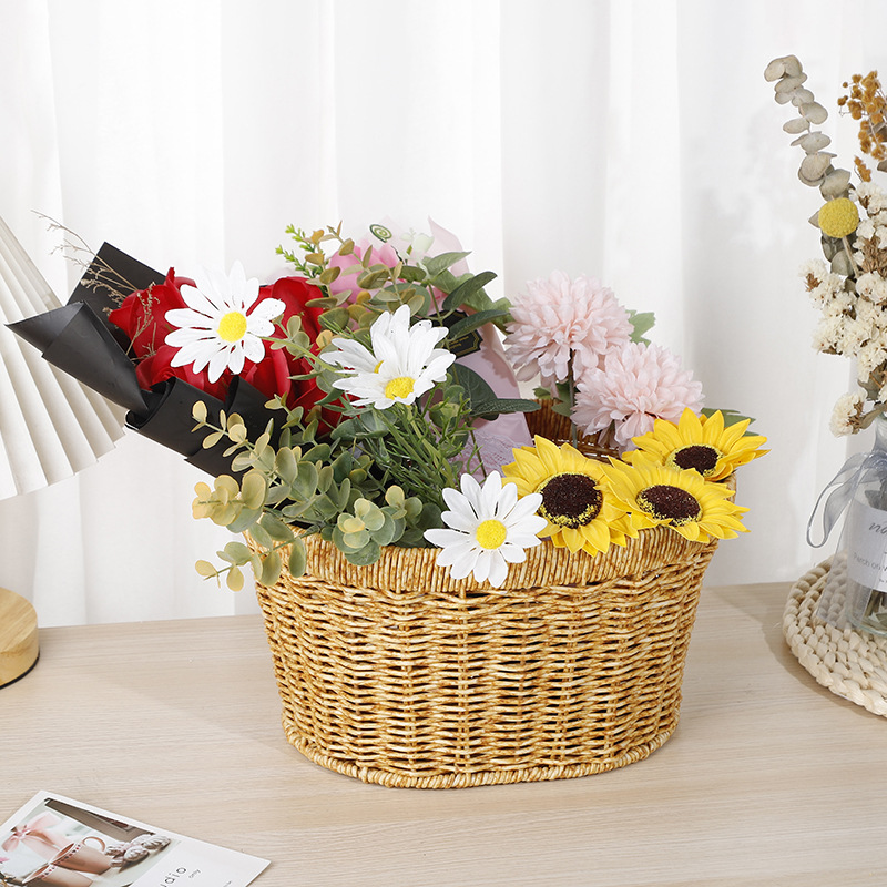 New imitation rattan woven hand-held flower baskets, souvenir flower baskets, flowerpot flower baskets, and garden flower baskets are available for wholesale from the manufacturer pic 3