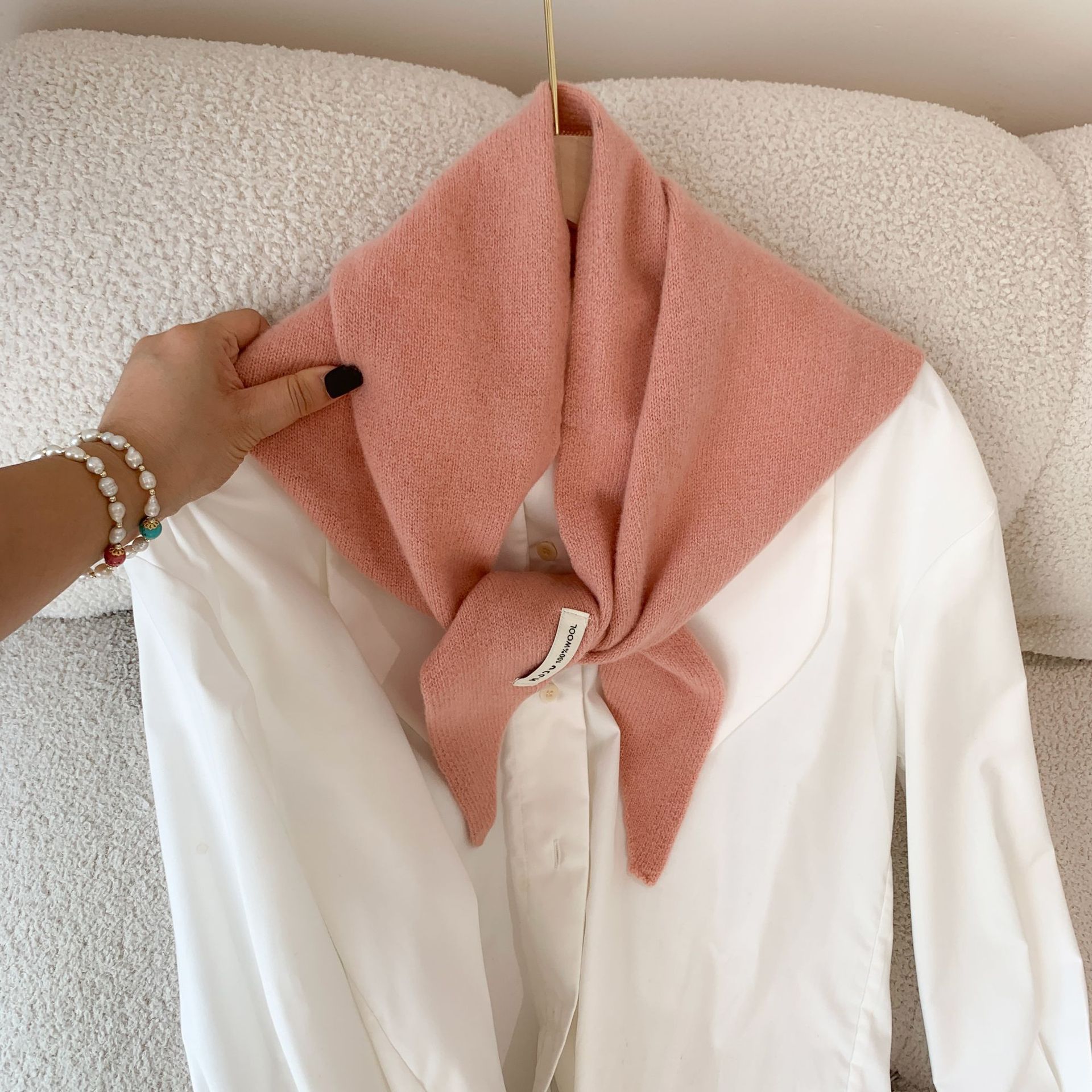 羊毛针织三角巾披肩女秋冬款保暖头巾多功能保暖百搭小围巾女详情27