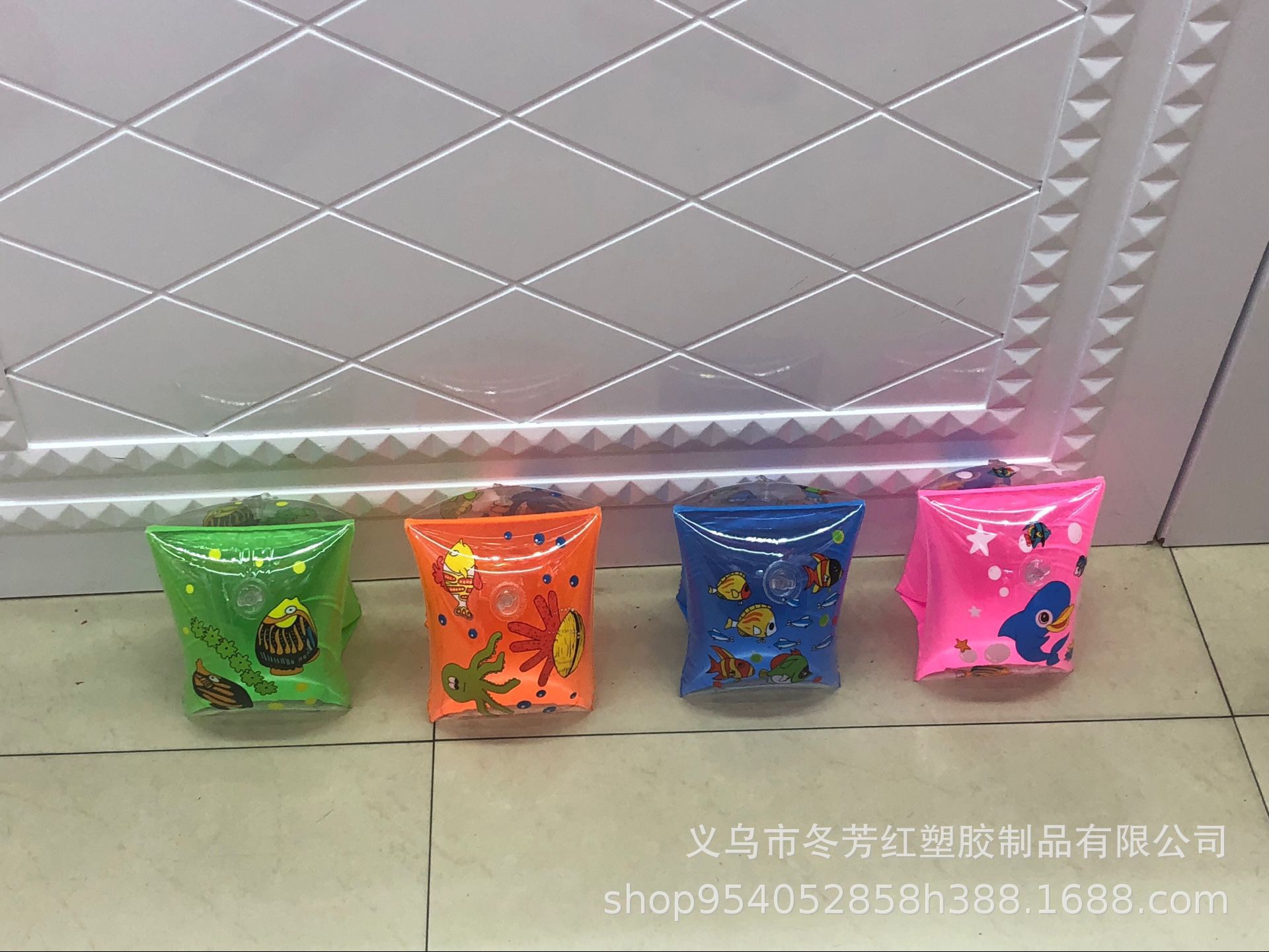 厂家批发海豚水上充气玩具儿童加厚PVC水袖双气囊手臂圈休闲户外旅行枕家装建材休闲用品详情11