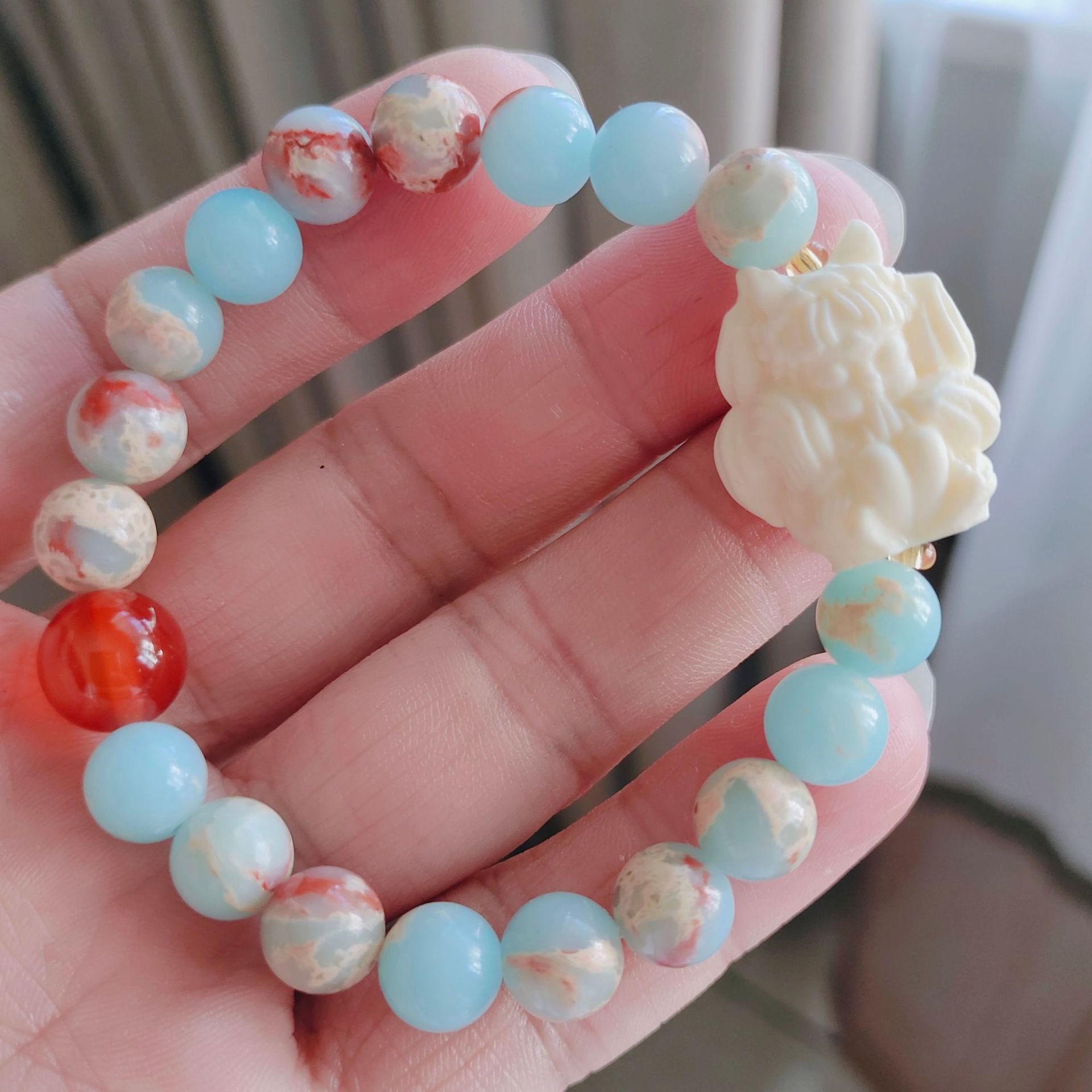 Shoushan stone Star and moon Bodhi bracelet, a fresh and sweet Bodhi red panda paw design bracelet with a feminine charm and a unique style pic 14