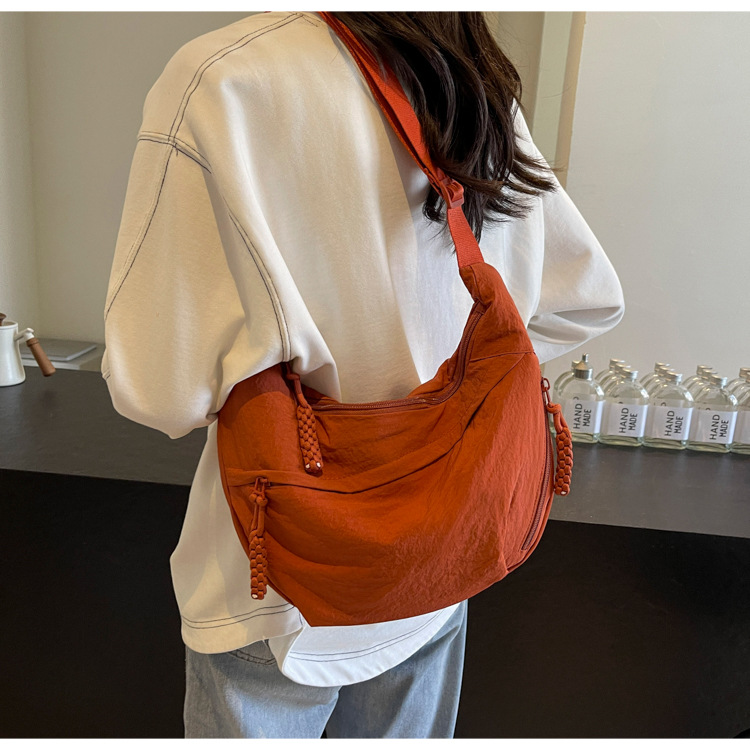 Japanese minimalist large-capacity crossbody bag for girls, 2024 new style student small crossbody bag, single-shoulder fabric bag, versatile dumpling bag for girls pic 39