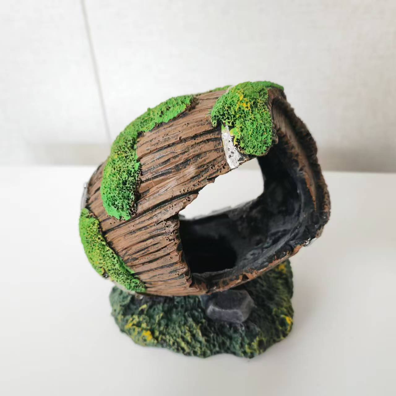 新款鱼缸装饰躲避洞穴水族箱摆设虾屋慈鲷虾窝躲藏屋空心仿真酒桶详情2