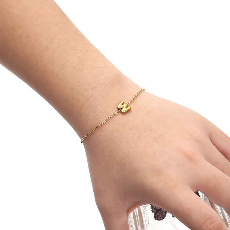 The new simple bubble letter bracelet is elegant and versatile. It features a 26-letter collarbone chain as a stainless steel accessory for women pic 2