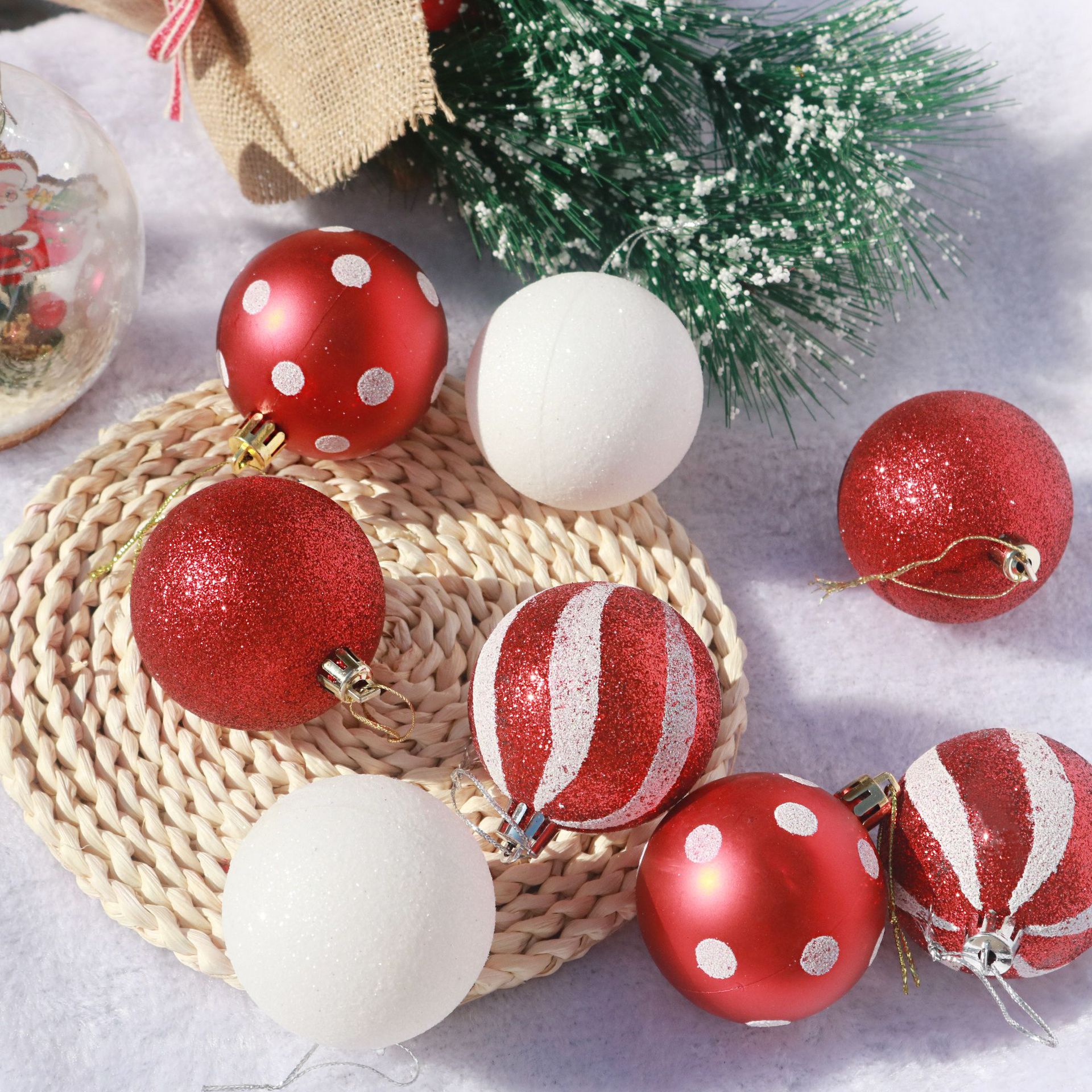 跨境批发圣诞球12pcs组合套装圣诞树装饰品手工绘画球多款圣诞球详情2