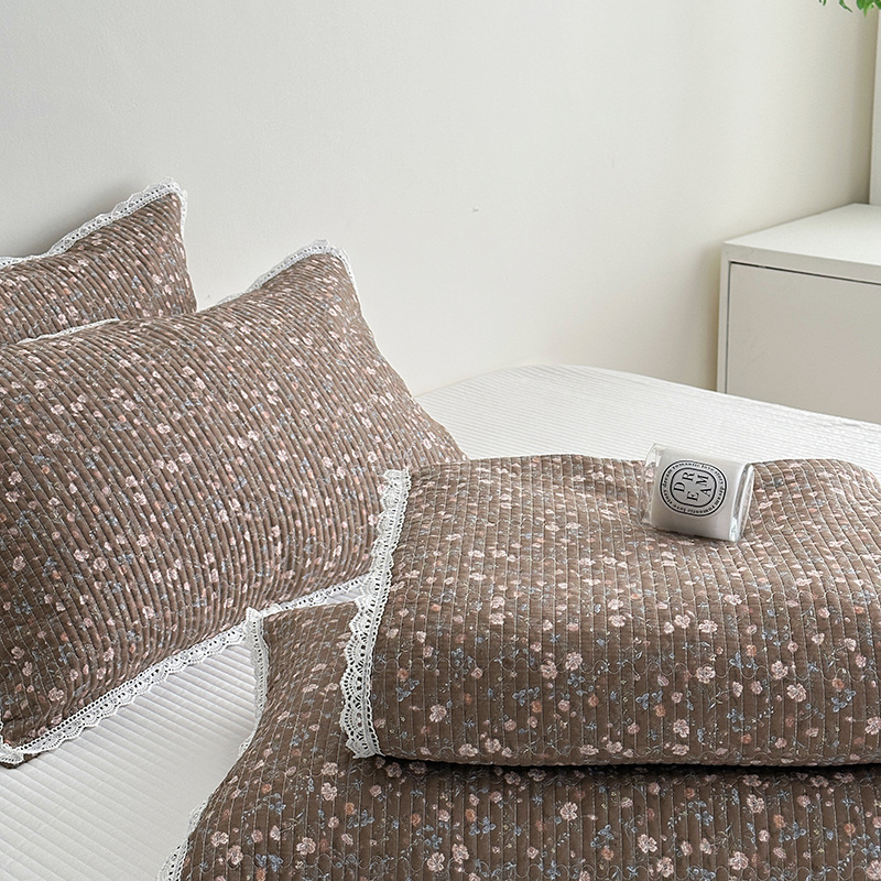 Lisa series, a three-piece set of all-cotton high-temperature sand-washed cotton bed cover, is skin-friendly, breathable and suitable for all seasons pic 57