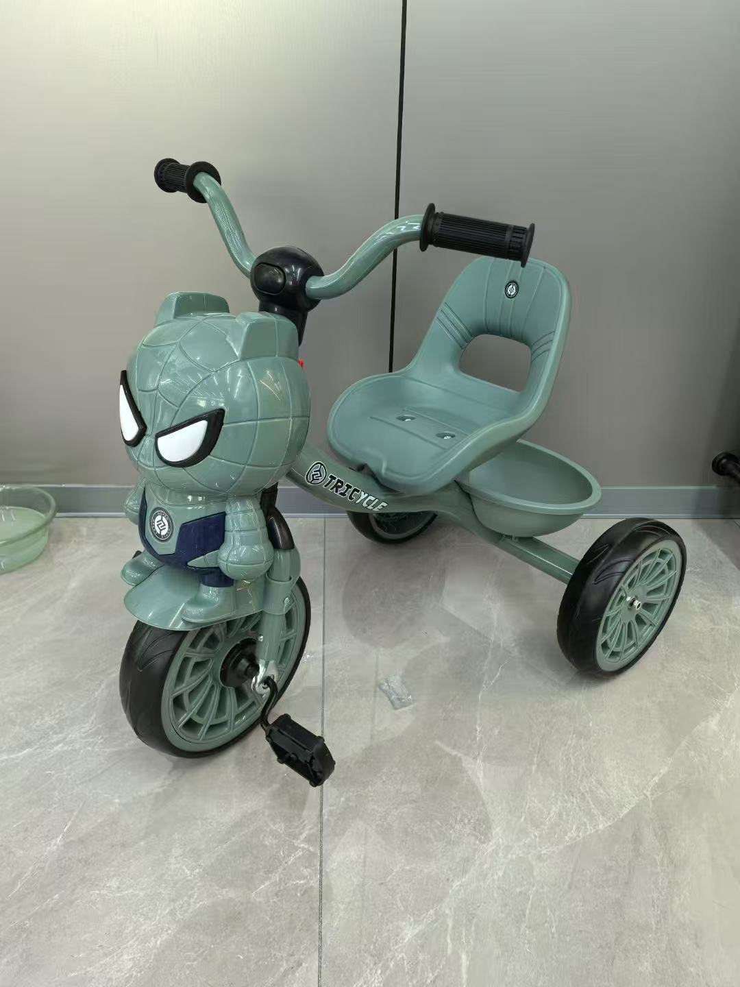 儿童三轮车宝宝脚踏车多功能灯光音乐脚蹬三轮车详情13