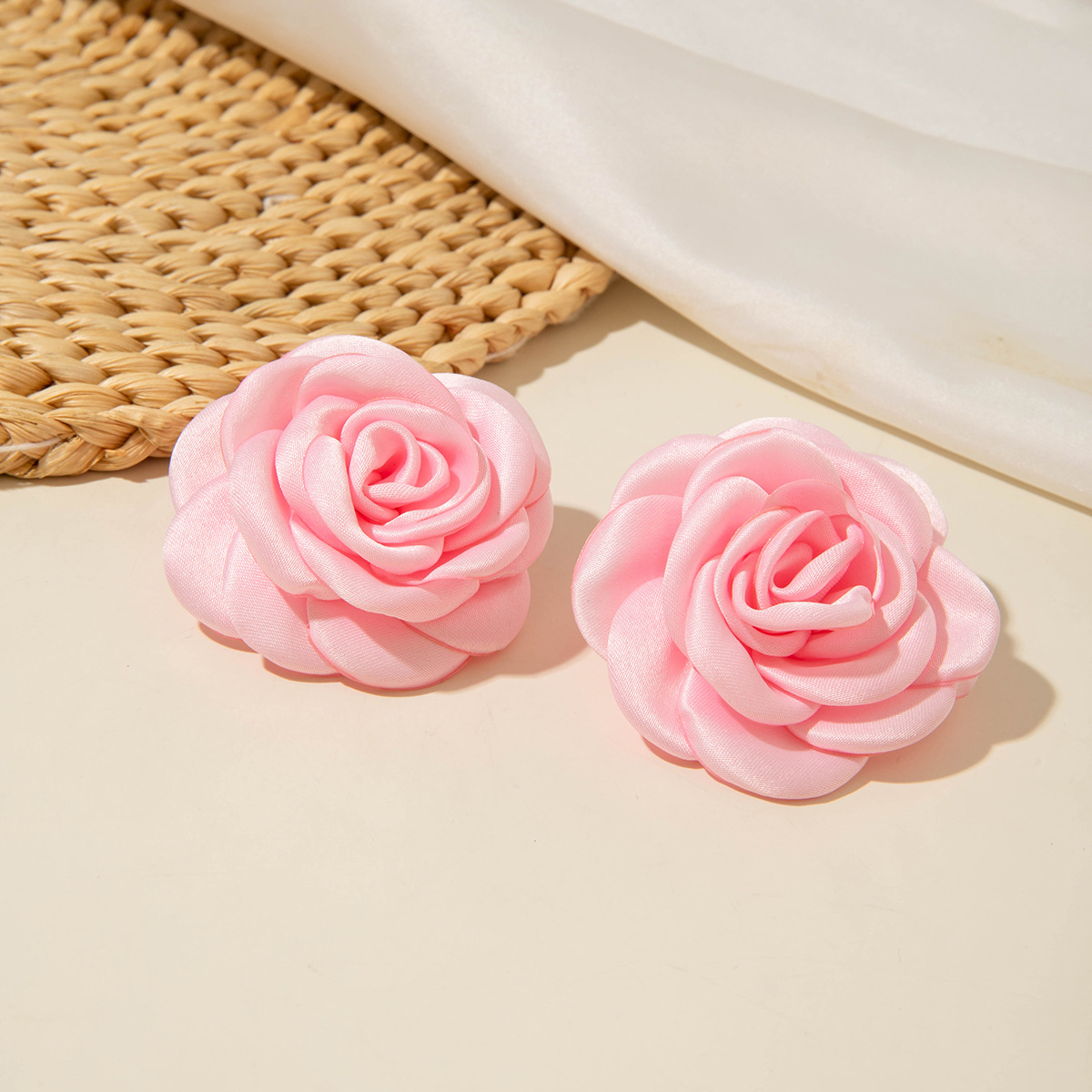 欧美跨境饰品简约烧边烤边布料山茶花耳环清新甜美花朵耳钉耳饰女详情9