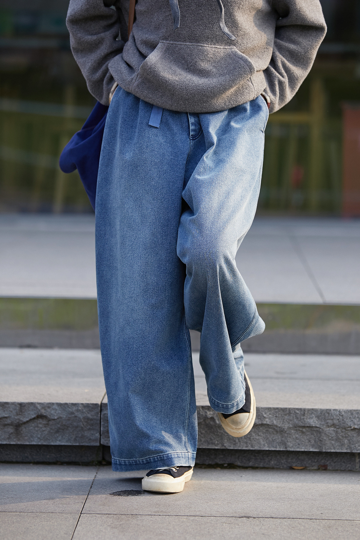 2025春秋款少年蓝色文艺小众松紧腰传统水洗磨毛休闲牛仔裤详情7