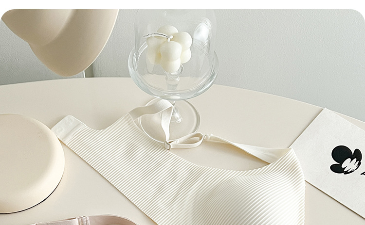 Soft support jelly strip seamless sexy bra for women, thin and small chest, gathering to look smaller, comfortable bra without steel rings, summer pic 17