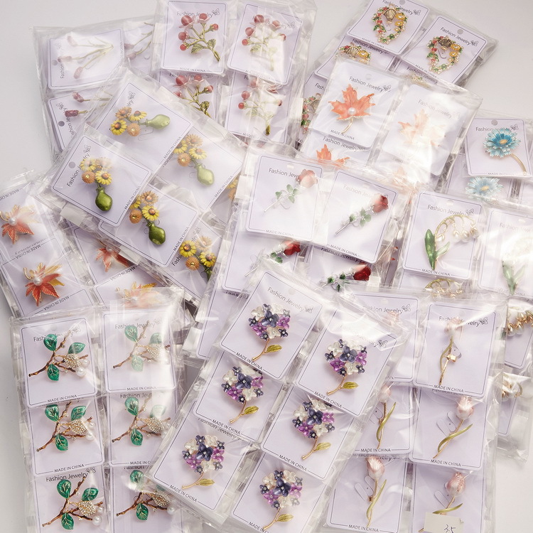 Cross-border best-selling plant series brooches, daisies, sunflowers, lacquered vases, maple leaf flower brooches and brooch accessories pic 15