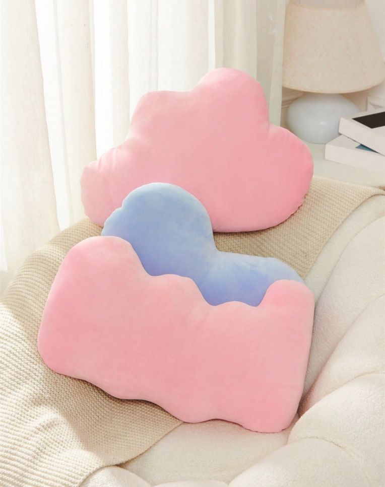 可爱心形抱枕被毛绒沙发靠垫床上头抱枕午睡护腰靠背垫汽车用坐垫详情20