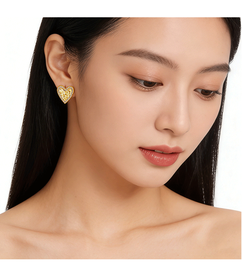 Hyacinth luz lujo commuter corazón con circonitas hielo triturado amor aretes mujer moda simple tendencia orejas hueso accesorios pic 6