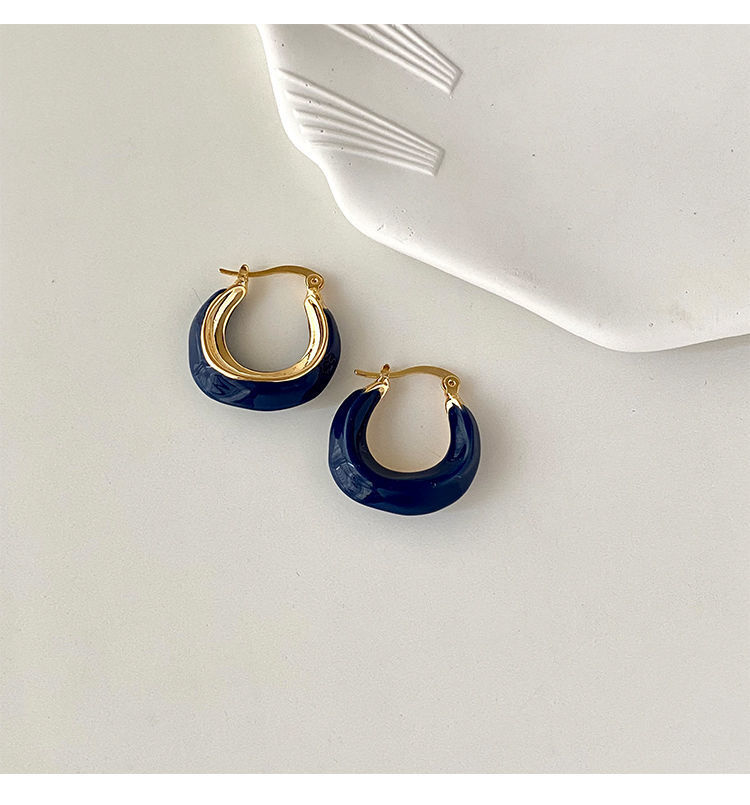 French retro Klein blue earrings with a niche design sense, elegant and high-end style. Spring and summer earrings, the latest trend in 2022 pic 13