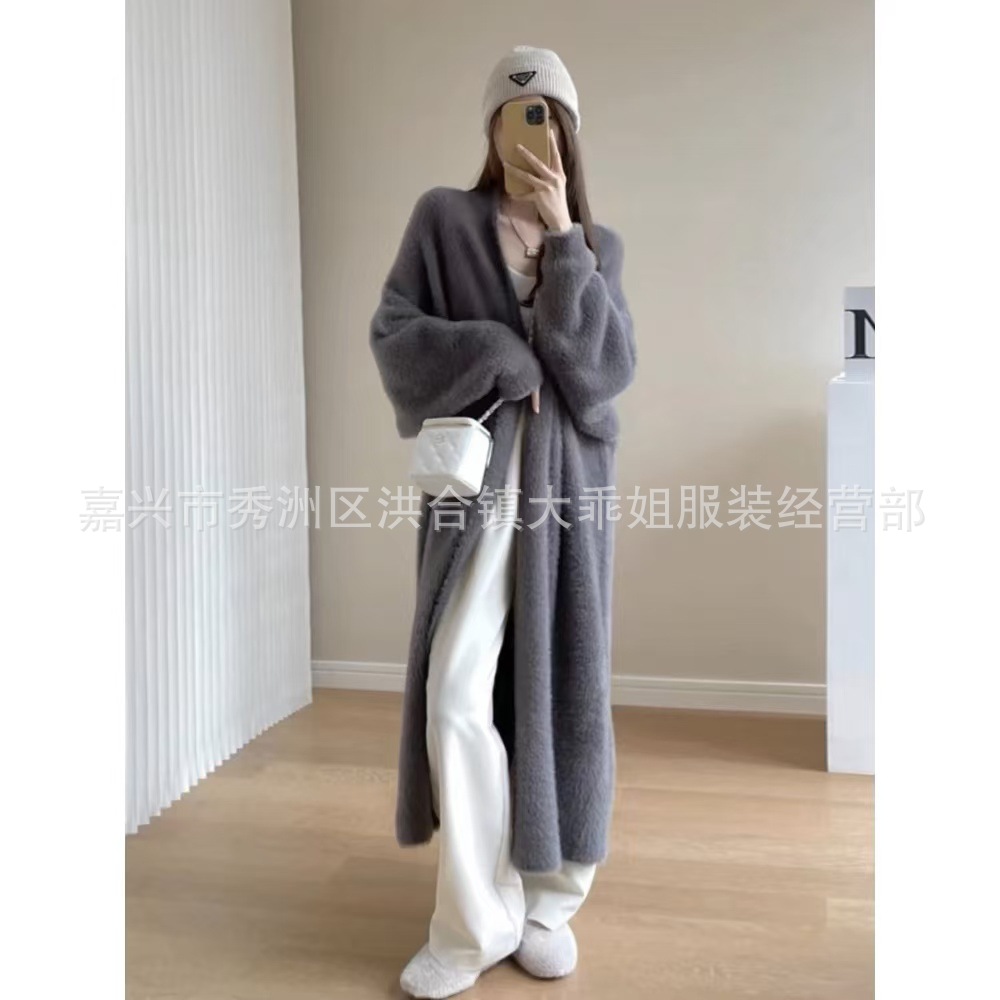 仿貂绒白色毛衣开衫女秋冬过膝长款纯色针织衫宽松慵懒风大衣外套详情8