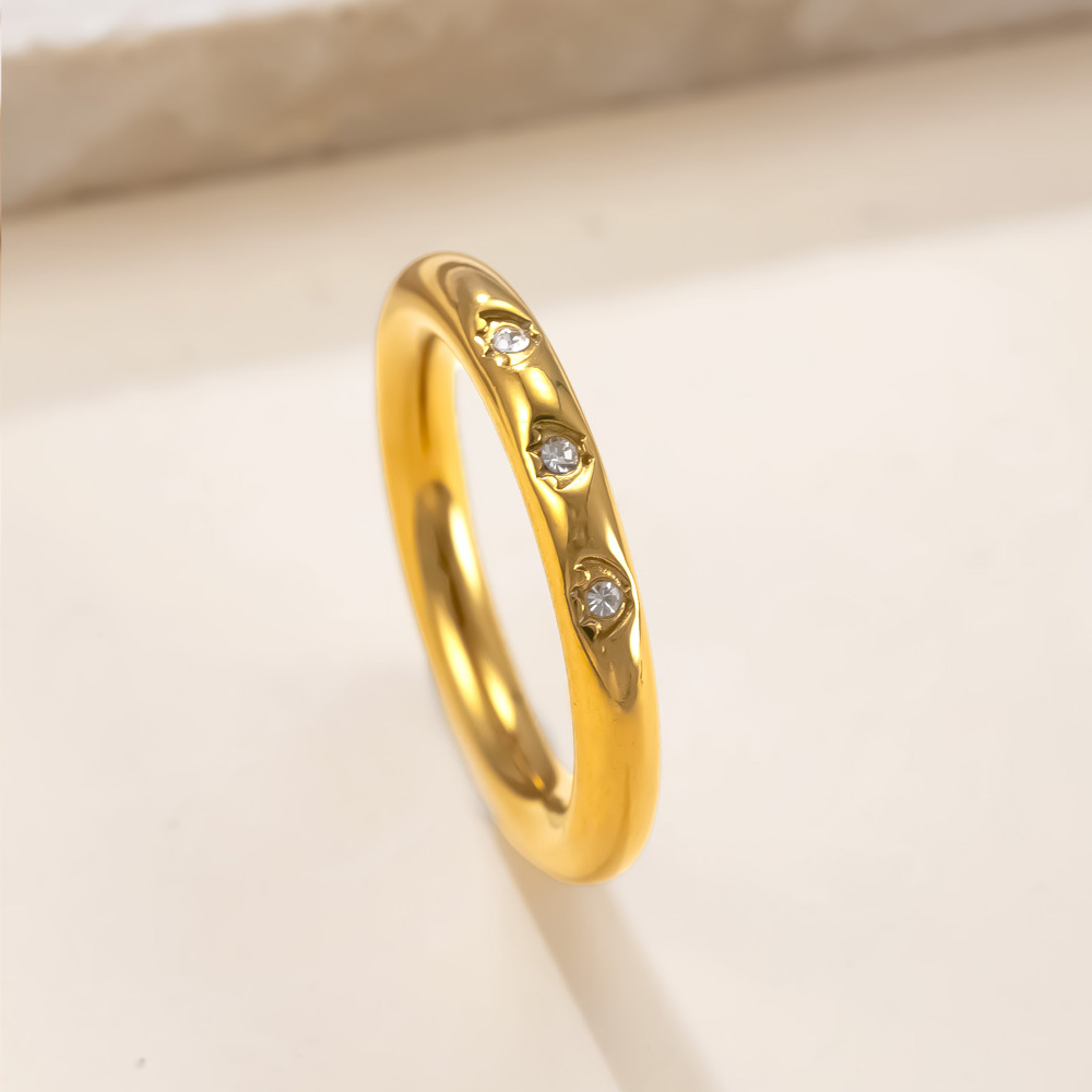 跨境钛钢饰品4mm三颗钻情侣对戒ins风简约不锈钢戒指几何对戒详情6