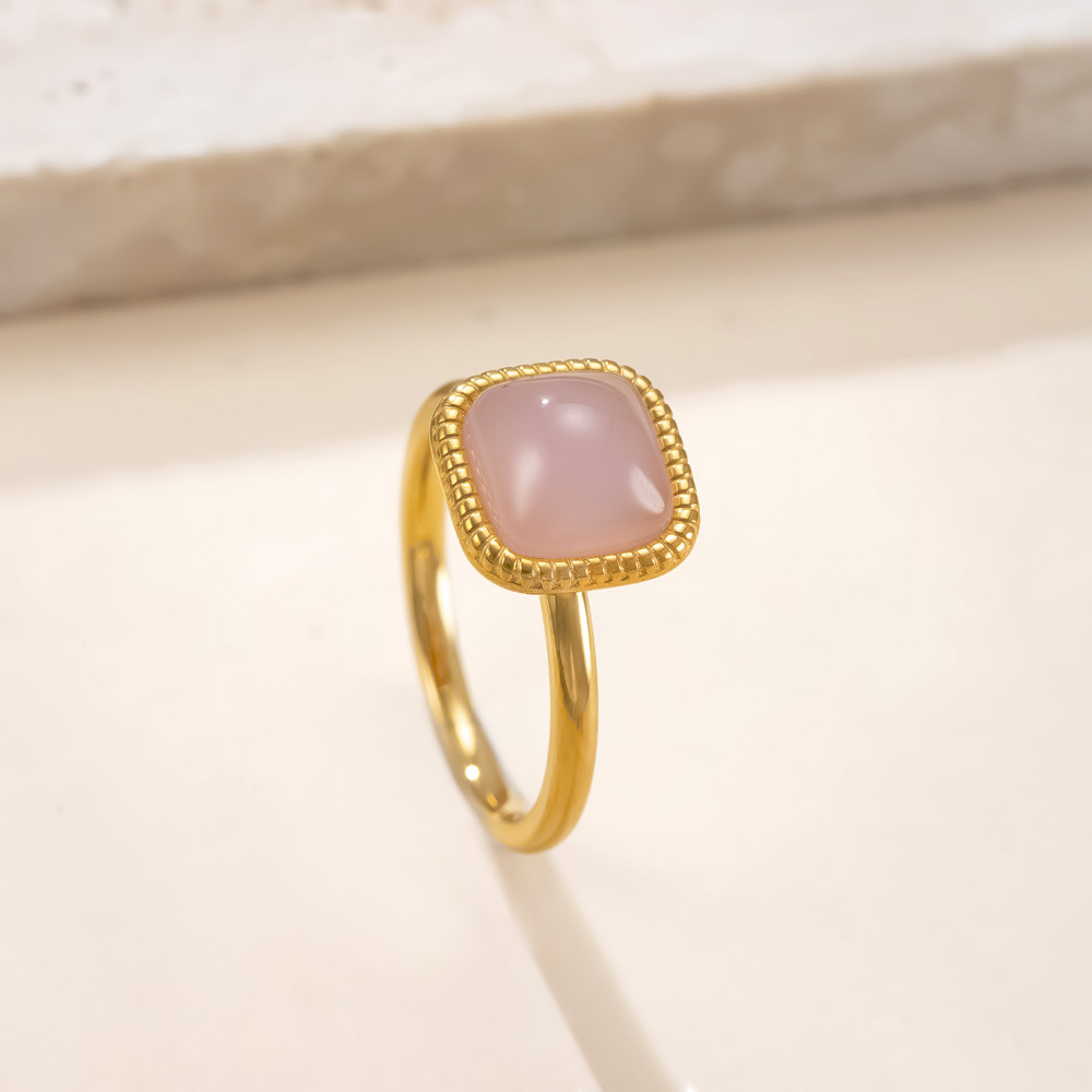 跨境热卖钛钢饰品焊牌镶方形天然石情侣戒指复古简约不锈钢戒指厂详情9