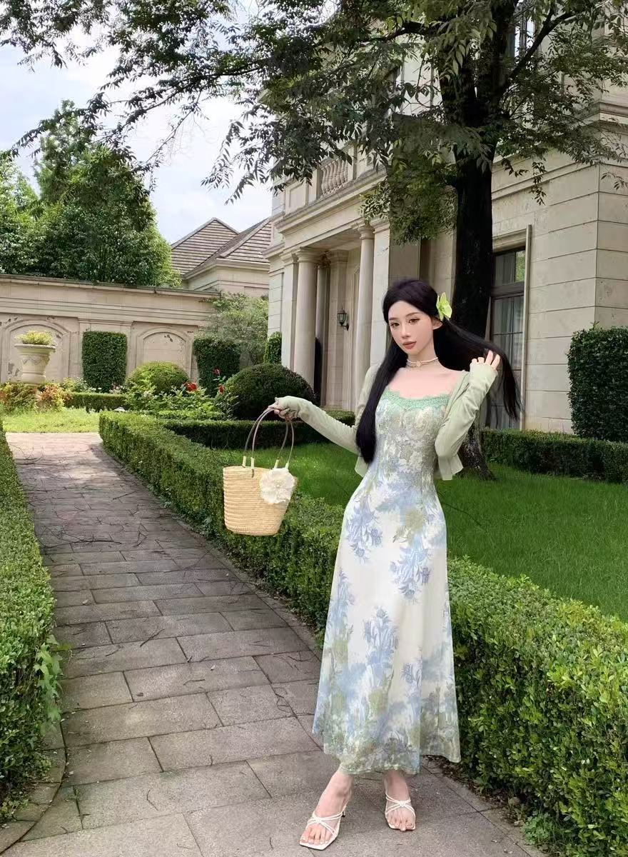 清冷感穿搭绿色长袖防晒开衫女夏季新款套装印花吊带连衣裙两件套详情11