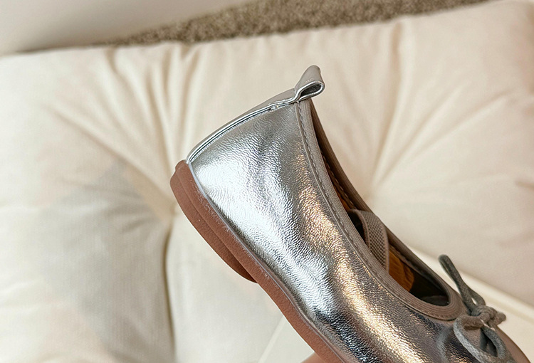 儿童小皮鞋2025春秋季新款韩版女童软底鞋蝴蝶结宝宝防滑时尚单鞋详情11