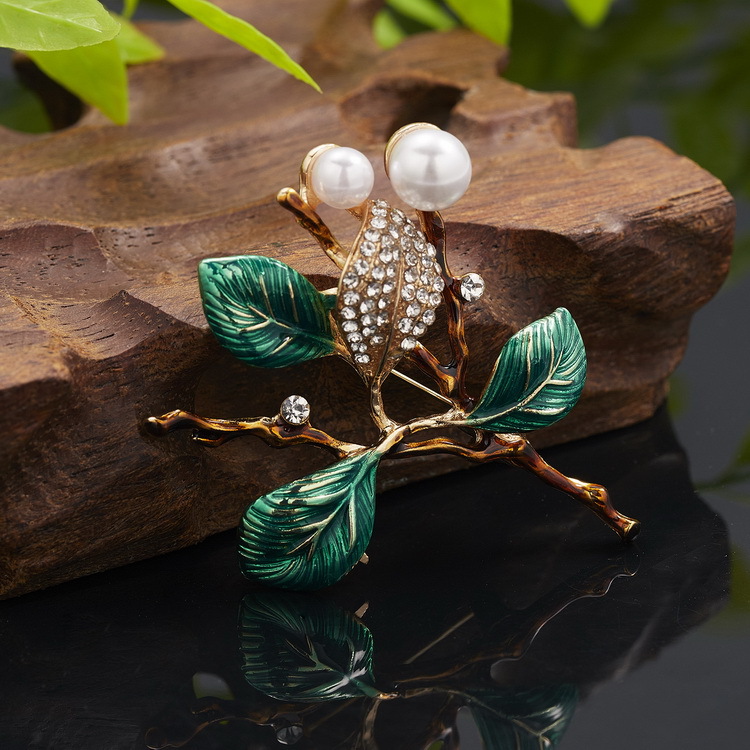 Cross-border best-selling plant series brooches, daisies, sunflowers, lacquered vases, maple leaf flower brooches and brooch accessories pic 34