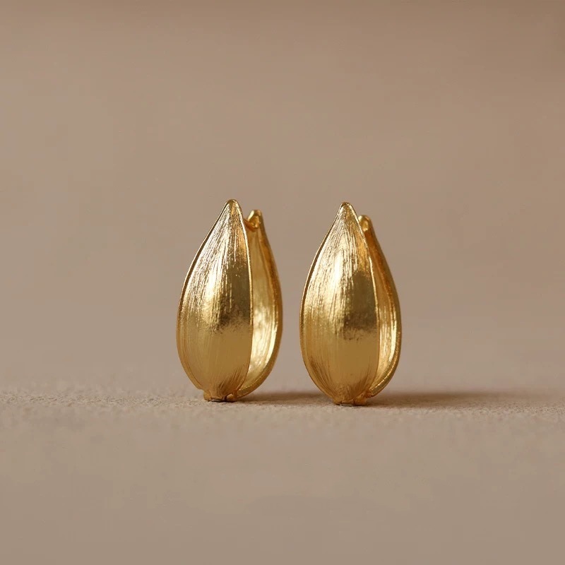 侯佩岑同款金银双色果荚双面叶片耳环优雅气质高级感小众时尚耳饰详情11