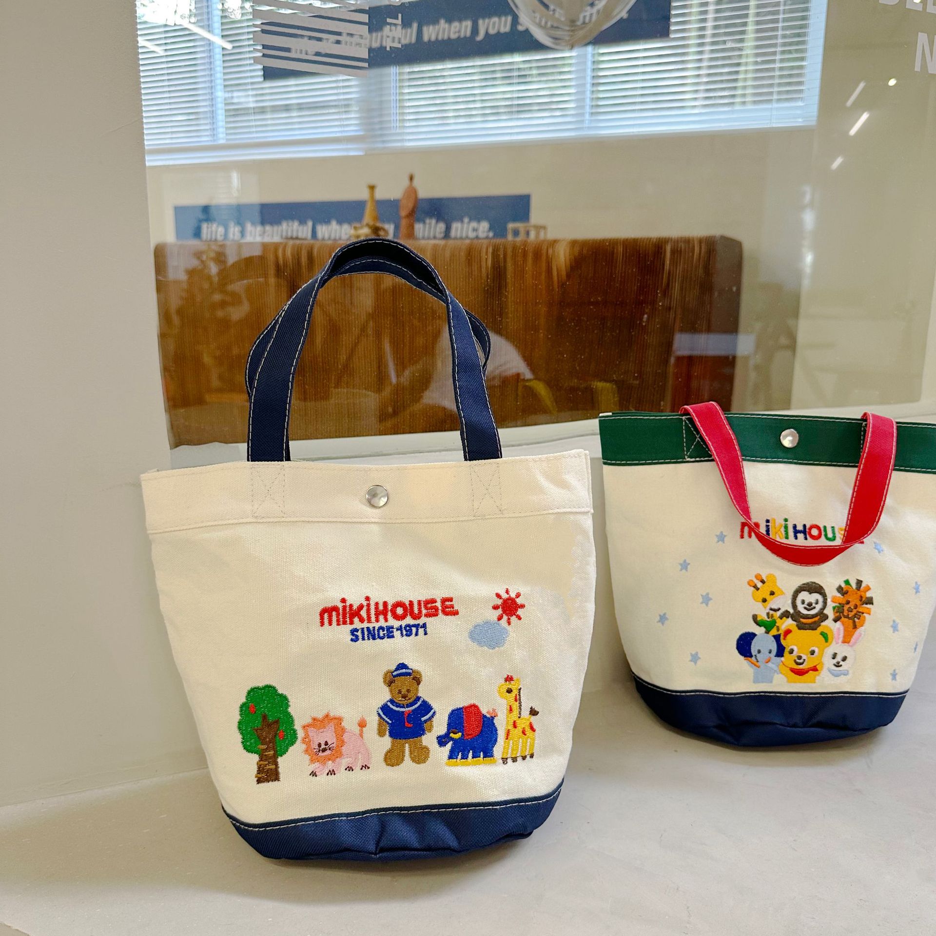 2025年新款miki风卡通包溜娃袋帆布手提轻便小巧大容量母婴包外出详情9