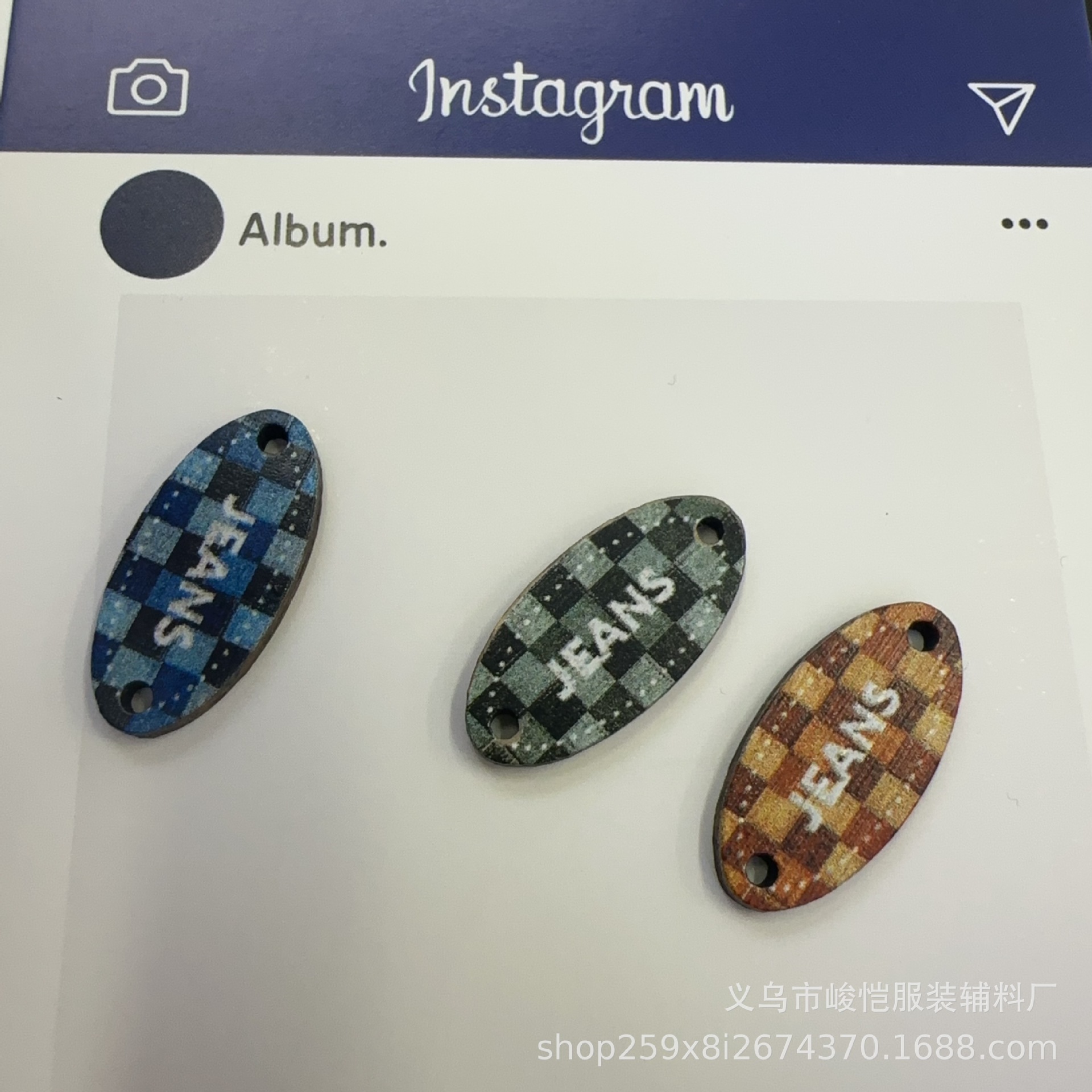 d jewelry accessories: Bamboo, wood, printed, handcrafted characters, wooden nameplates, solid wood buttons, various shapes in stock pic 2