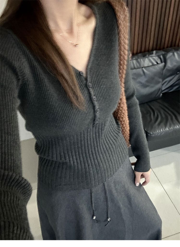 韩系灰色V领针织打底衫女内搭秋冬新款加厚软糯收腰显瘦长袖上衣详情1