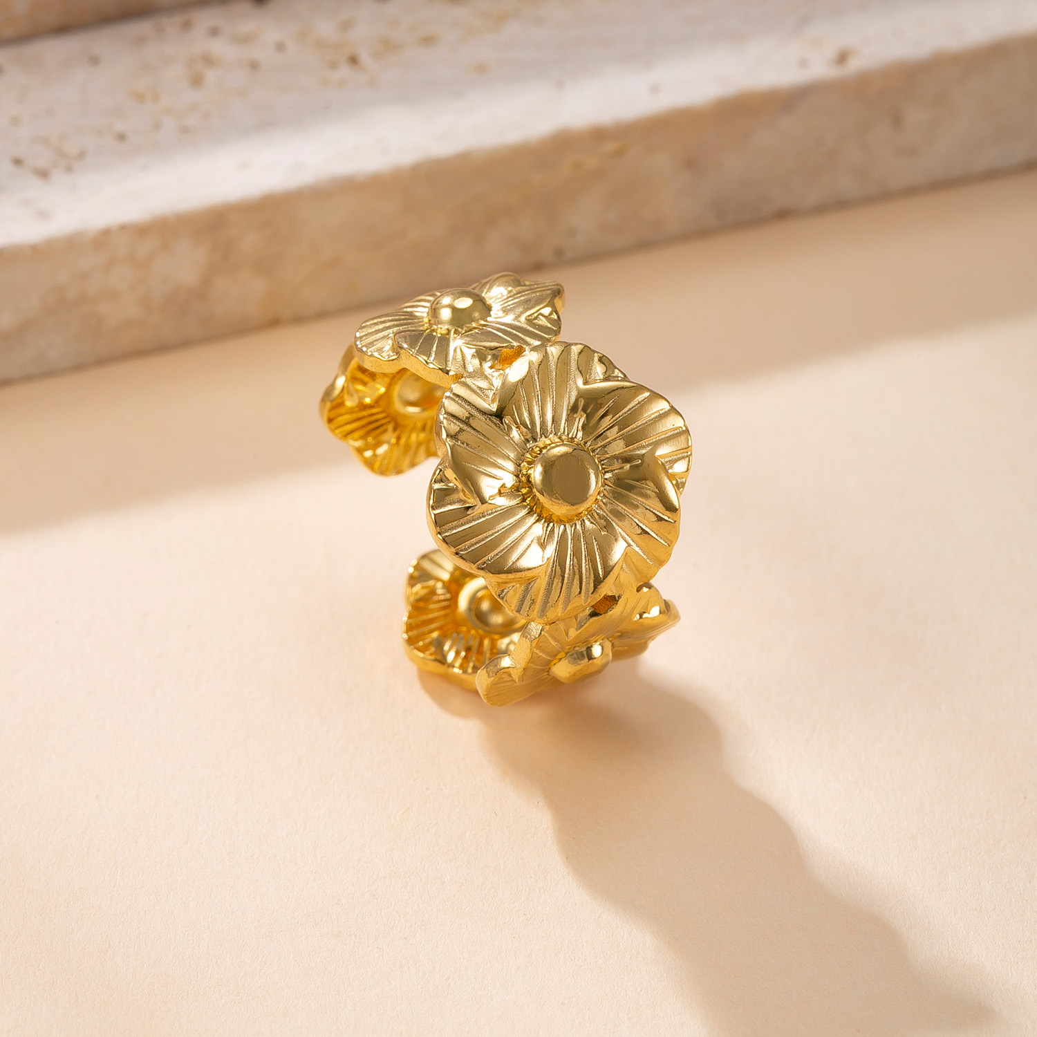 欧美时尚钛钢戒指 法式复古流行油压贝壳 花朵开口戒不锈钢饰品详情14