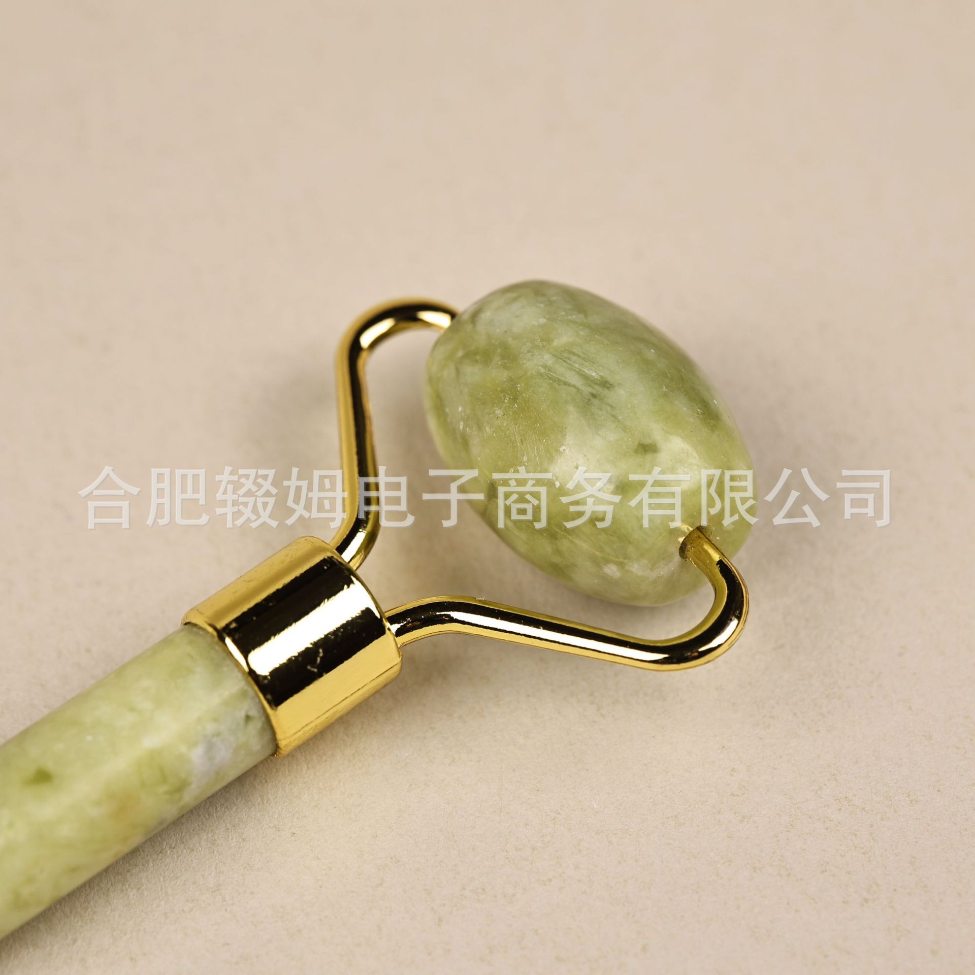 玉石滚轮按摩器脸部按摩仪天然岫玉绿凤玉美容器刮痧经络按摩工具详情13