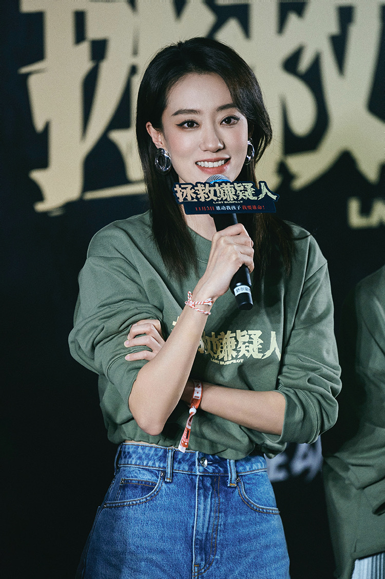 张小斐同款风穴大号简约耳钉女小众设计气质百搭S925银针珐琅耳环详情2