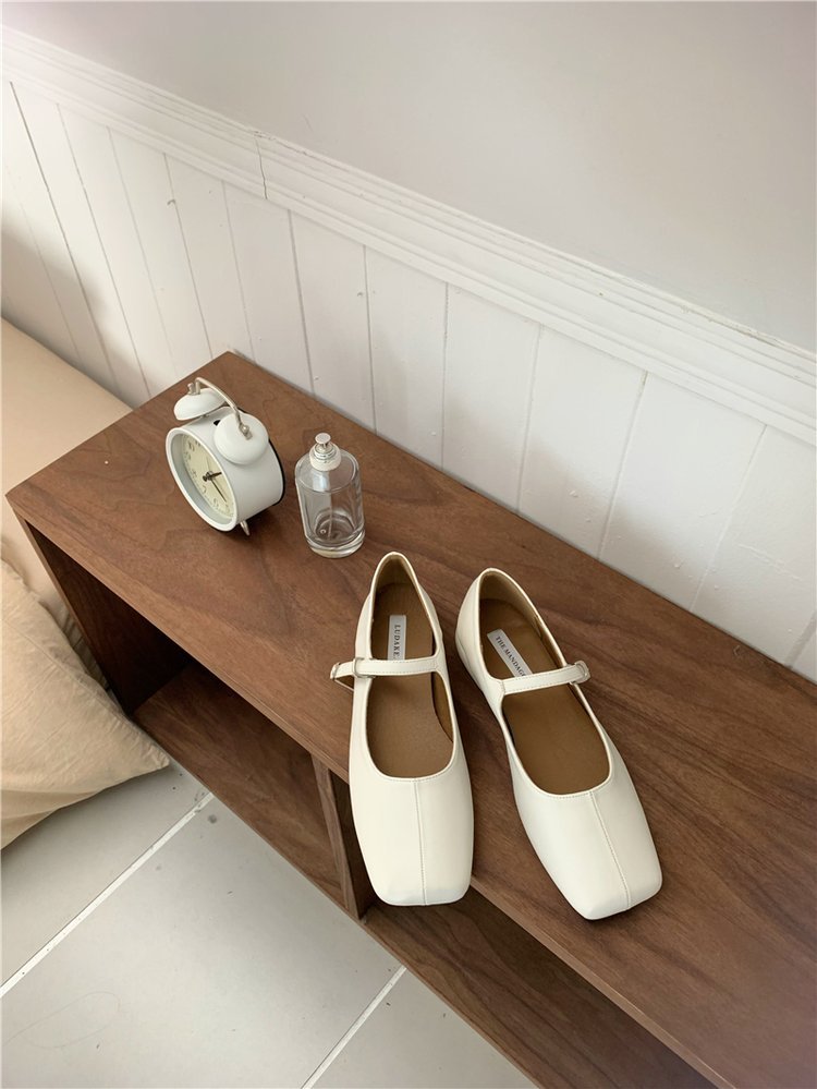 方头单鞋女2024春季新法式复古奶奶鞋链条扣子v口女鞋浅口豆豆鞋详情10