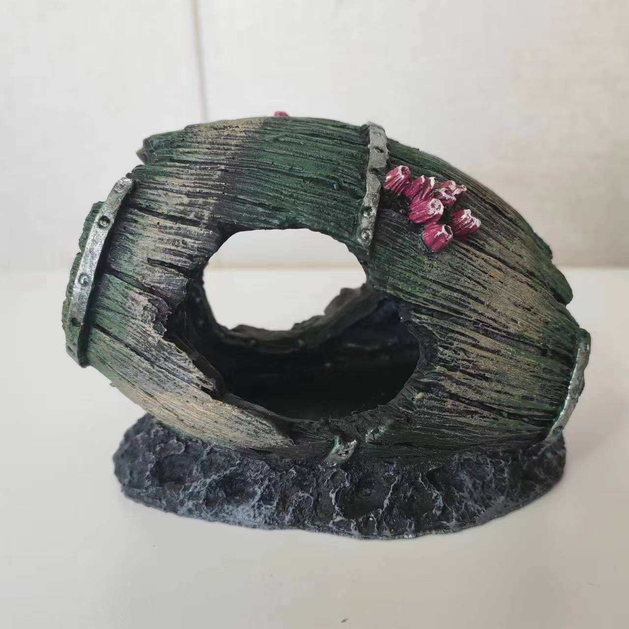 新款鱼缸装饰躲避洞穴水族箱摆设虾屋慈鲷虾窝躲藏屋空心仿真酒桶详情11