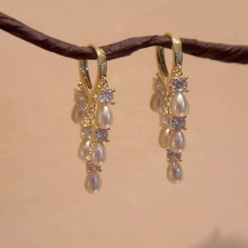 爱心珍珠水钻拼接流苏耳环新款潮气质设计感爱心耳扣珍珠耳饰女详情2