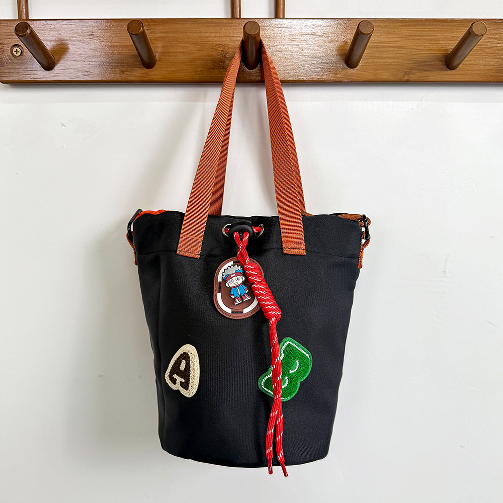 户外运动斜挎单肩包水壶袋手机包遛娃单肩包运动徒步旅行轻便挎包详情7