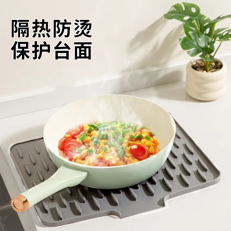 Silicone water-draining pad for countertop slope, kitchen heat-resistant and heat-insulating pot pad, thickened countertop pad, anti-slip cutting board fixing pad pic 10