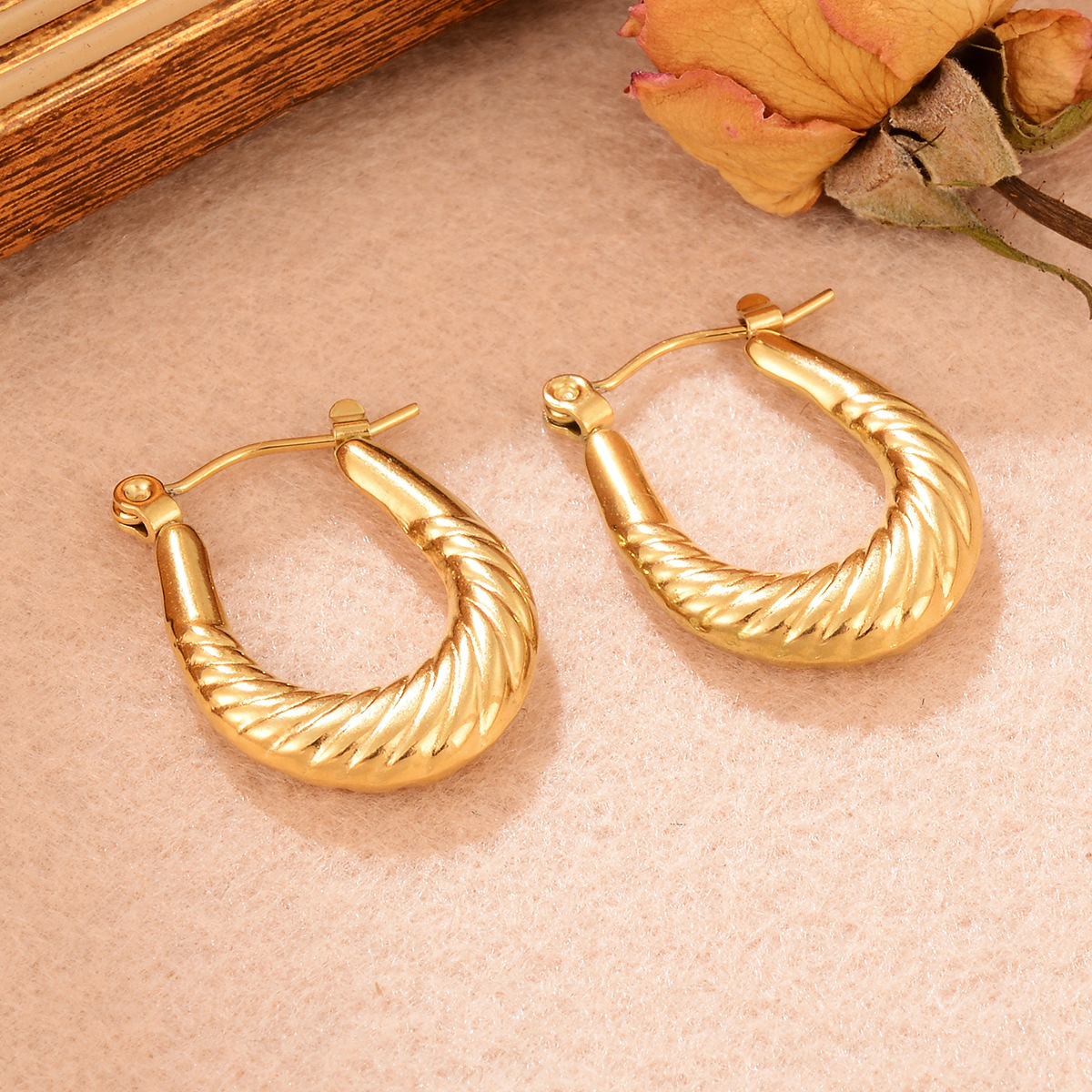 时尚复古简约大气不锈钢小众个性不锈钢纹理时尚扭纹U型耳环批发详情46