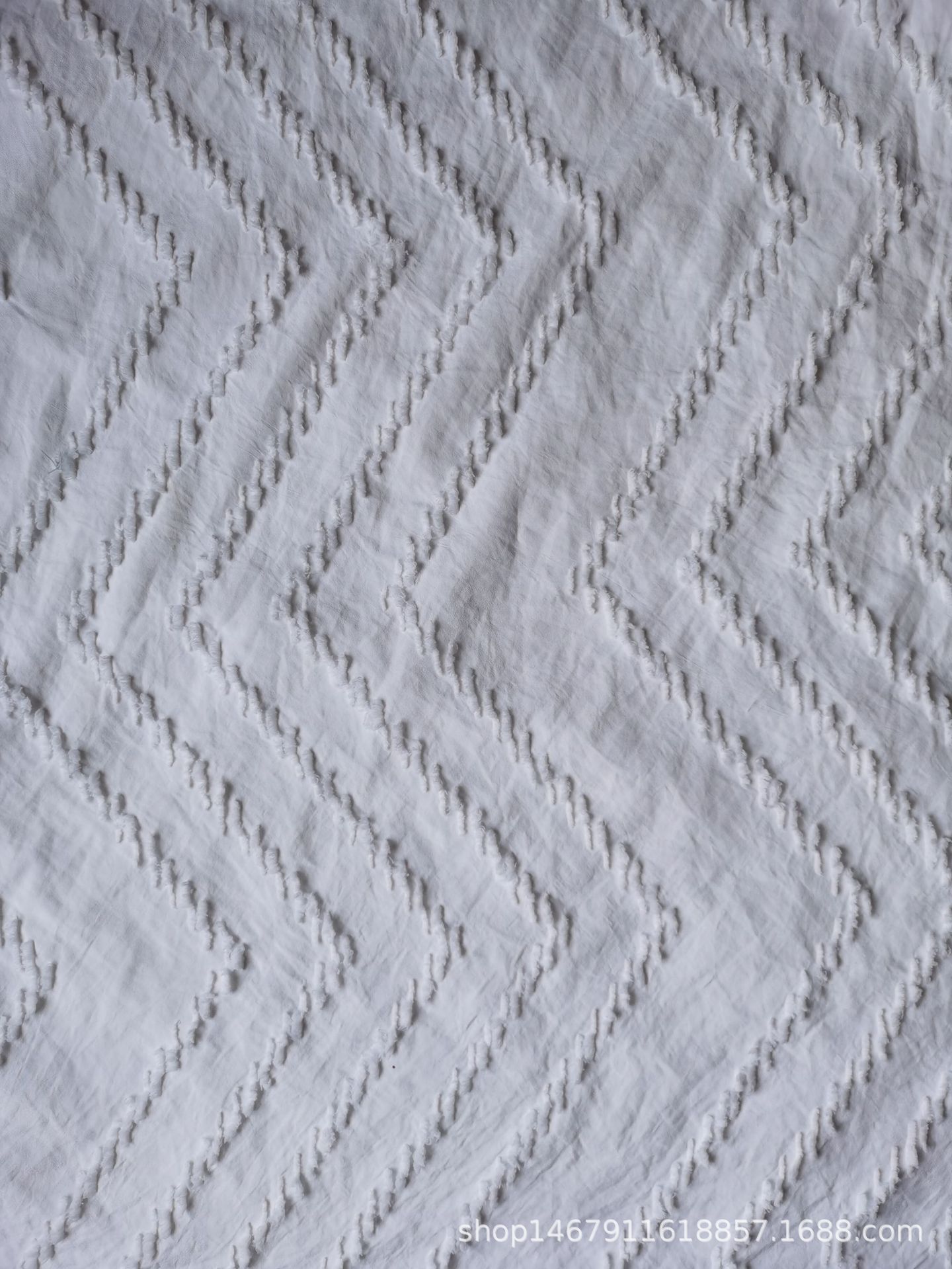 厂家直销大提花剪花面料剪花浴帘剪花家纺面料详情7