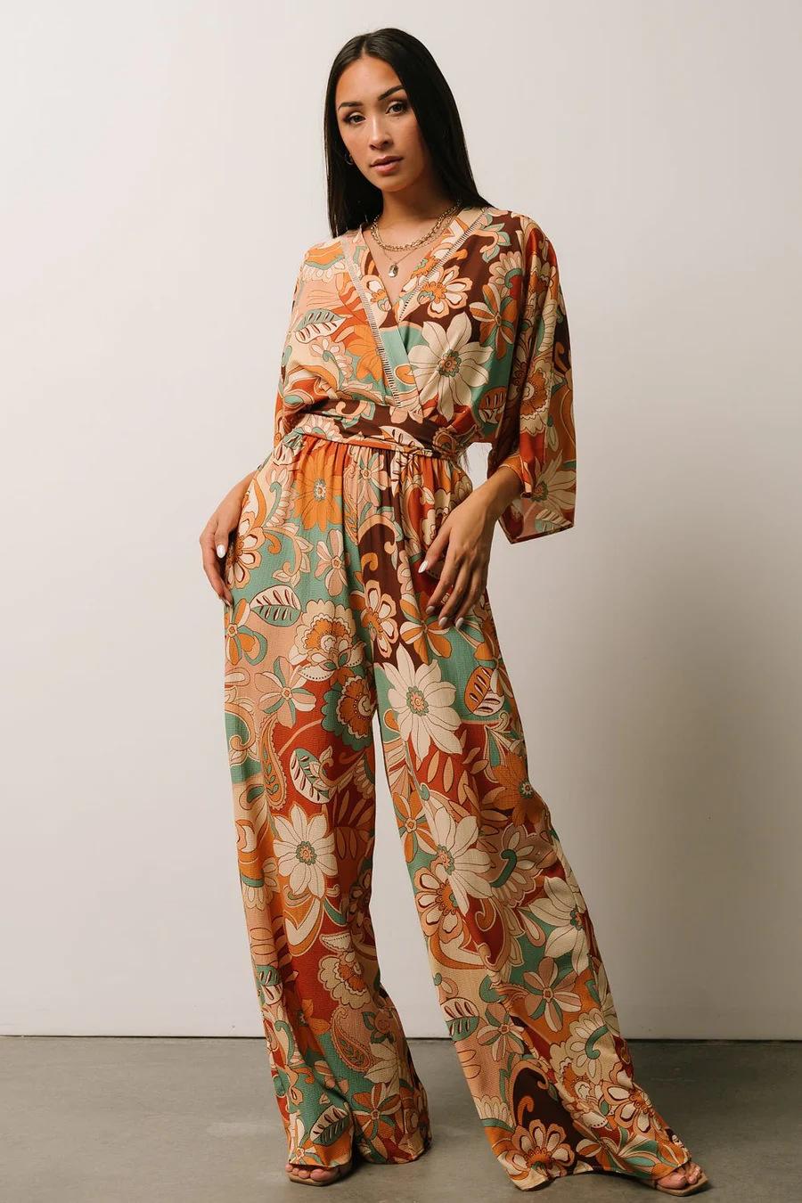Cross-border independent website Amazon 2024 new European and American casual printed tie V-neck bat-sleeve jumpsuit for women pic 1