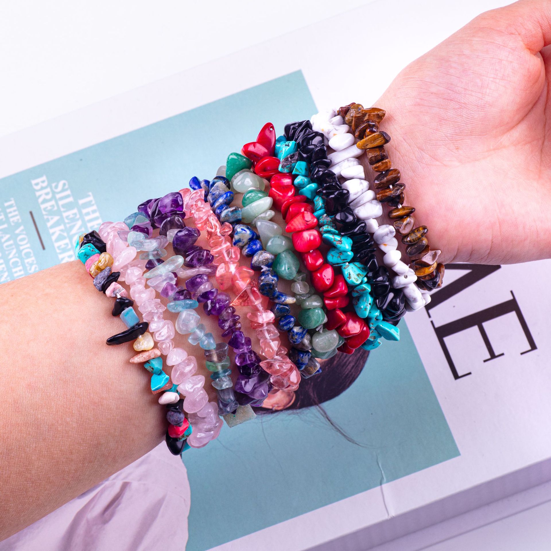 批发天然石水晶碎石女士链条手串不规则小碎石紫晶手串手饰品详情5